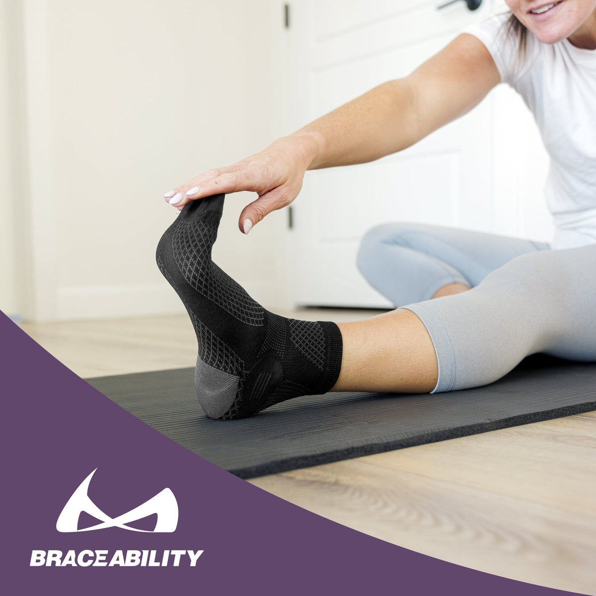 Closed-Toe Neuropathy Socks - Diabetic Socks for Women and Men, Foot Pain Relief, Circulation Support - 1 Pair